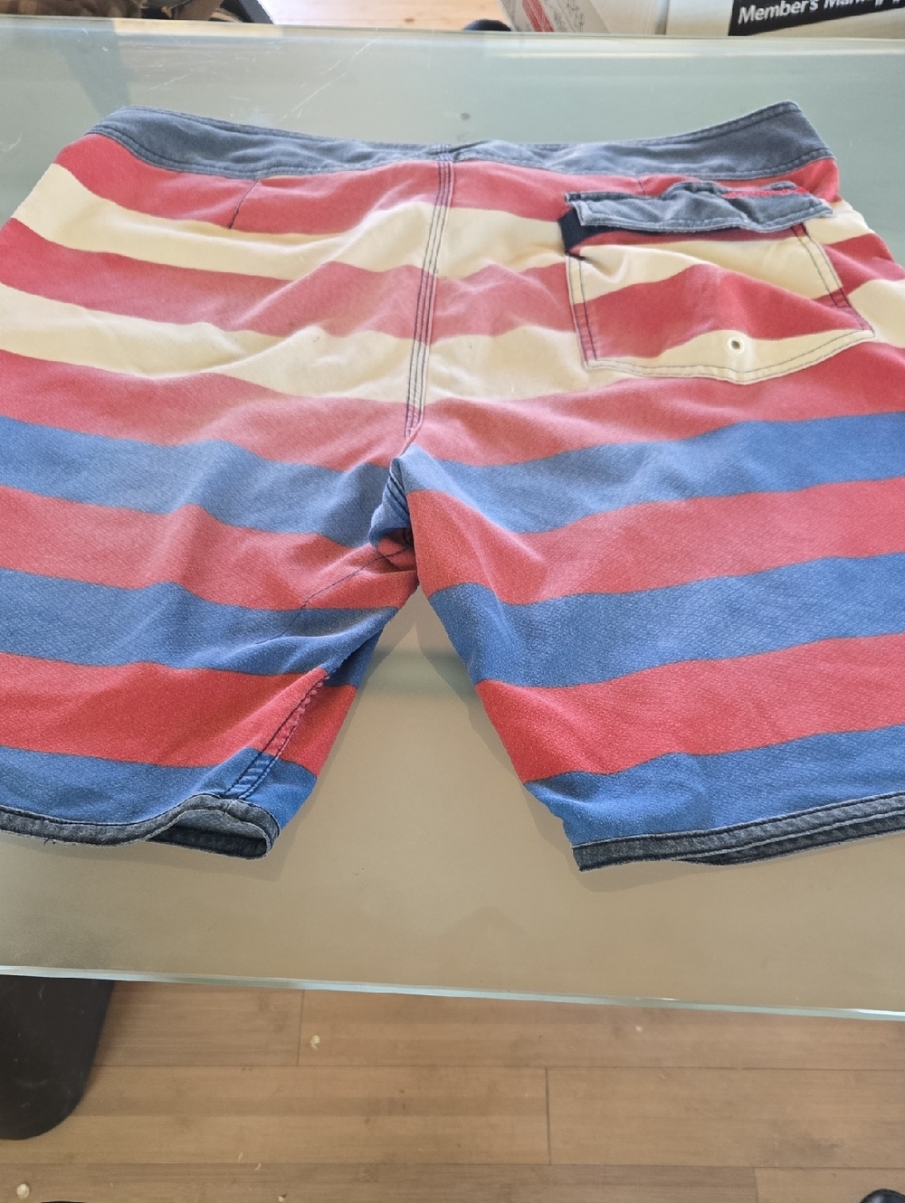 Quiksilver Blue, Red & Cream Casual Shorts